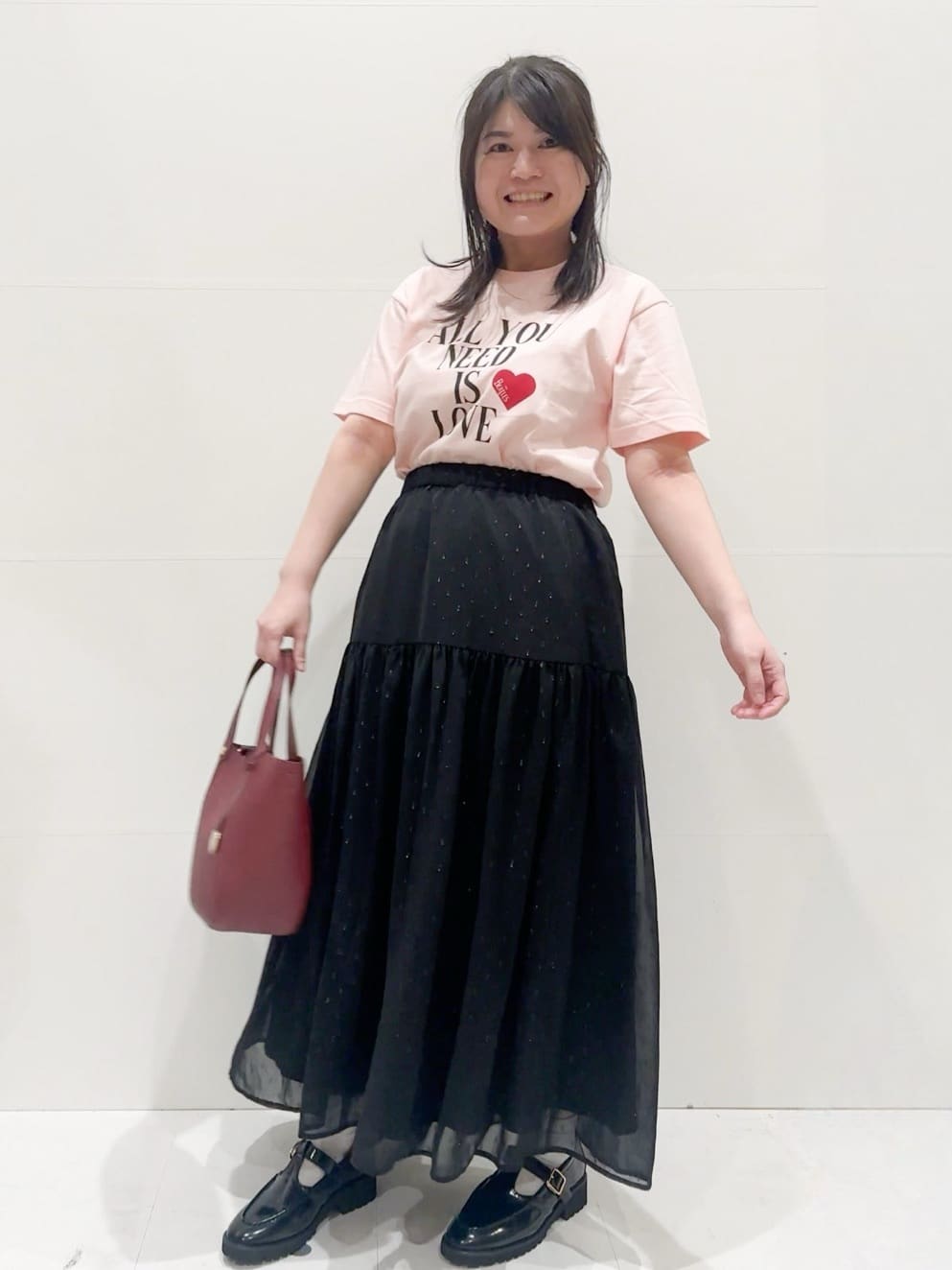 Minさんの「OPAQUE.CLIP｜ロックTシャツ別注アソート【GREEN DAY／METALLICA／THE BEATLES】」を使ったコーディネート