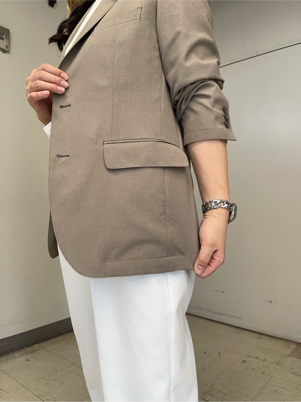 iwさんの「TAKEO KIKUCHI｜【COOL CITY WEAR】アーバンクール ジャケット /接触冷感・吸水速乾」を使ったコーディネート