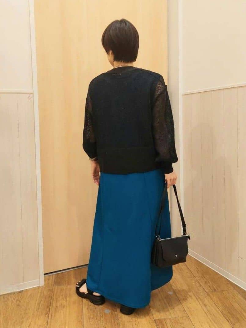 Kさんの「SHOO･LA･RUE｜【S-LL/ひんやり】切替ラインですっきりと 1枚で着られるロングワンピース」を使ったコーディネート