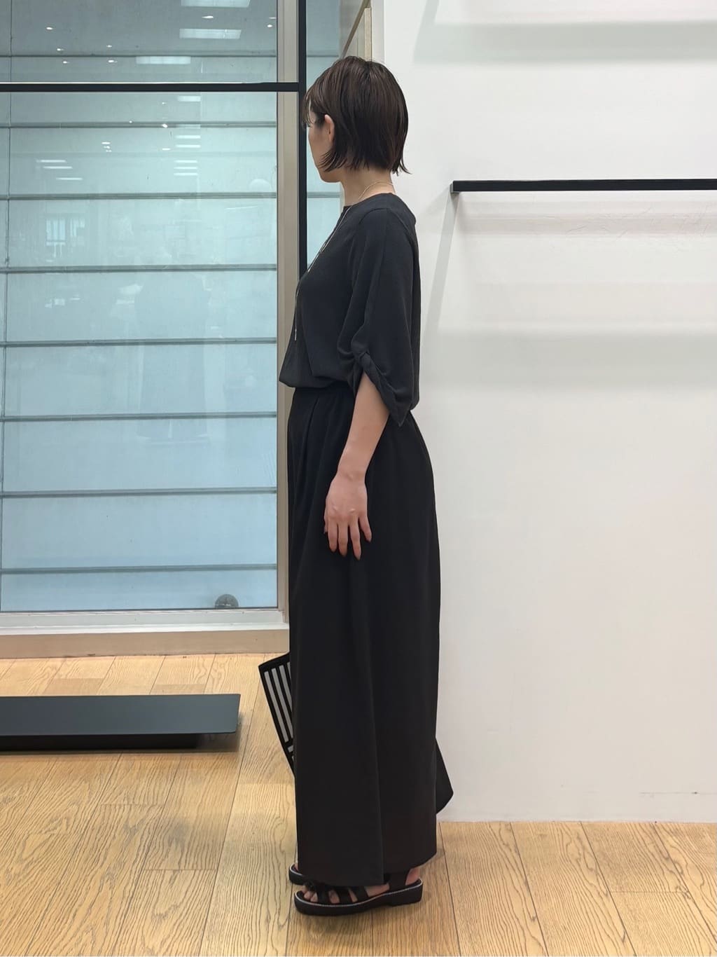 asamiさんの「INDIVI｜【UVケア／吸汗速乾】凹凸素材ねじり袖トップス」を使ったコーディネート