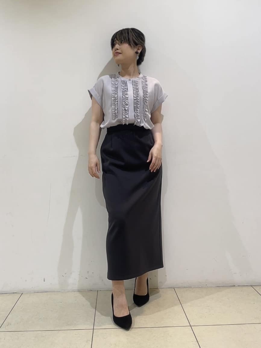 watanabeさんの「UNTITLED｜【後ろウエストゴム/ストレッチ性/オンオフ】ジャージナロースカート」を使ったコーディネート