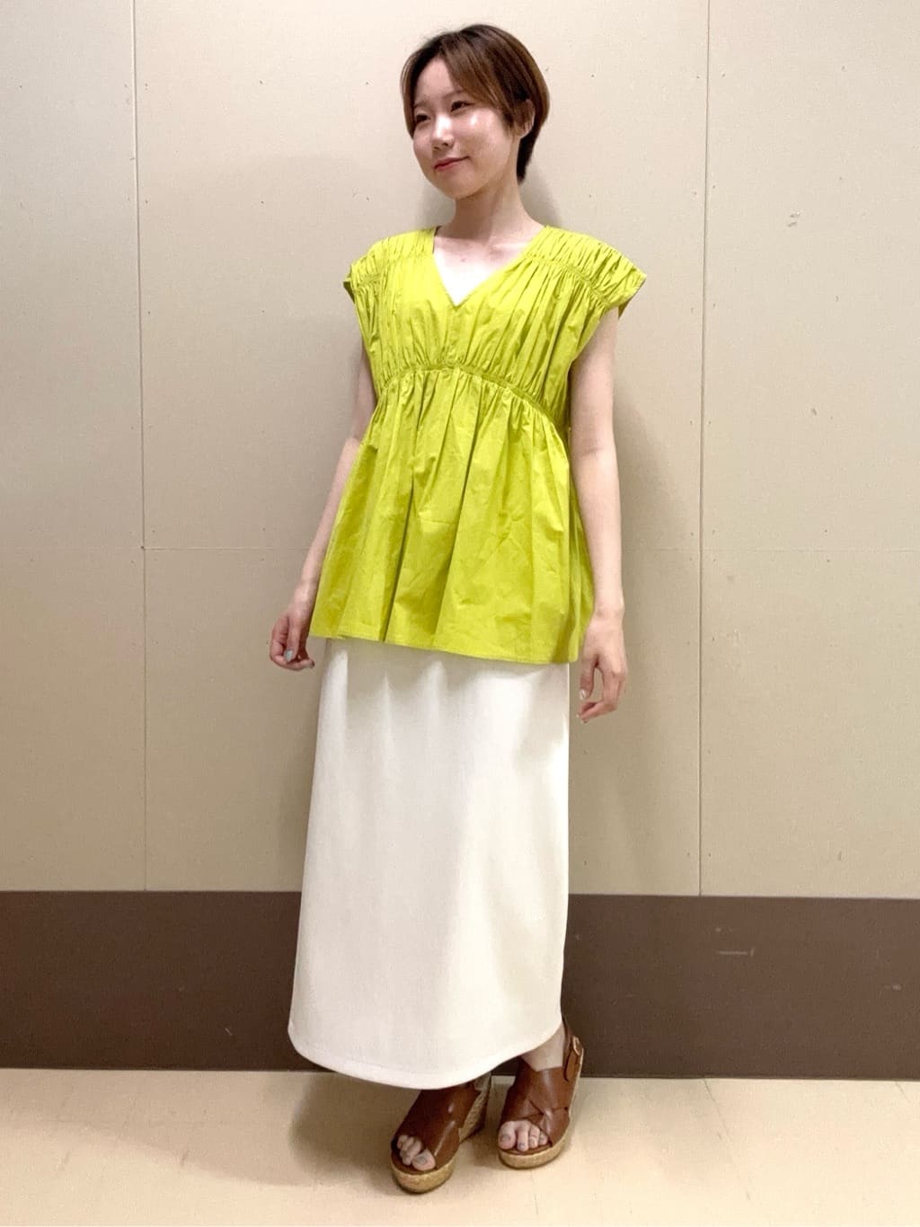 mioさんの「UNTITLED｜【後ろウエストゴム/ストレッチ性/オンオフ】ジャージナロースカート」を使ったコーディネート