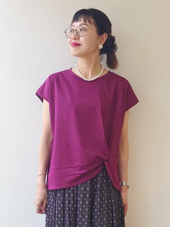 MUTSUKOさんの「UNTITLED｜【洗える/Tシャツ】ツイストプルオーバー」を使ったコーディネート