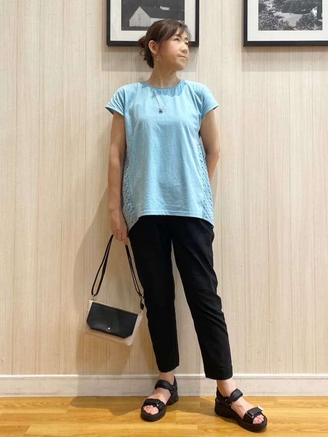 natsuさんの「SHOO･LA･RUE｜【S-LL/体型カバー】インせずサマ見え レースドッキングトップス」を使ったコーディネート