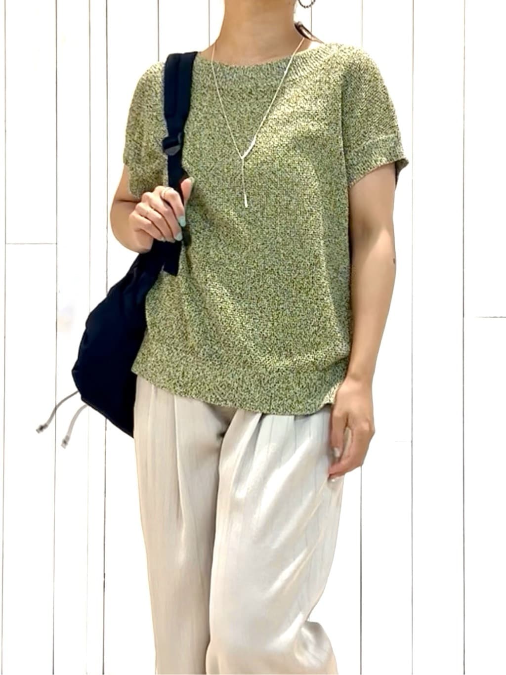 𝑹𝑶𝑴𝑰さんの「INDIVI｜【超軽量】ギャザーリングリュック」を使ったコーディネート