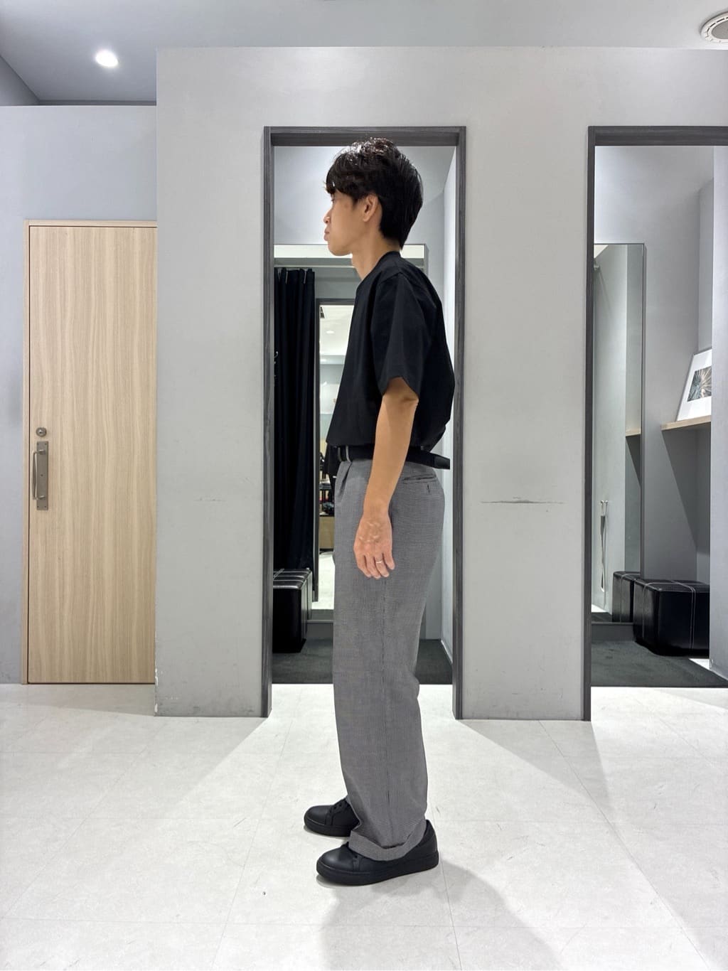 わいずみさんの「TAKEO KIKUCHI｜【COOL CITY WEAR】籠目アート柄 サッカーシャツ /通気性」を使ったコーディネート