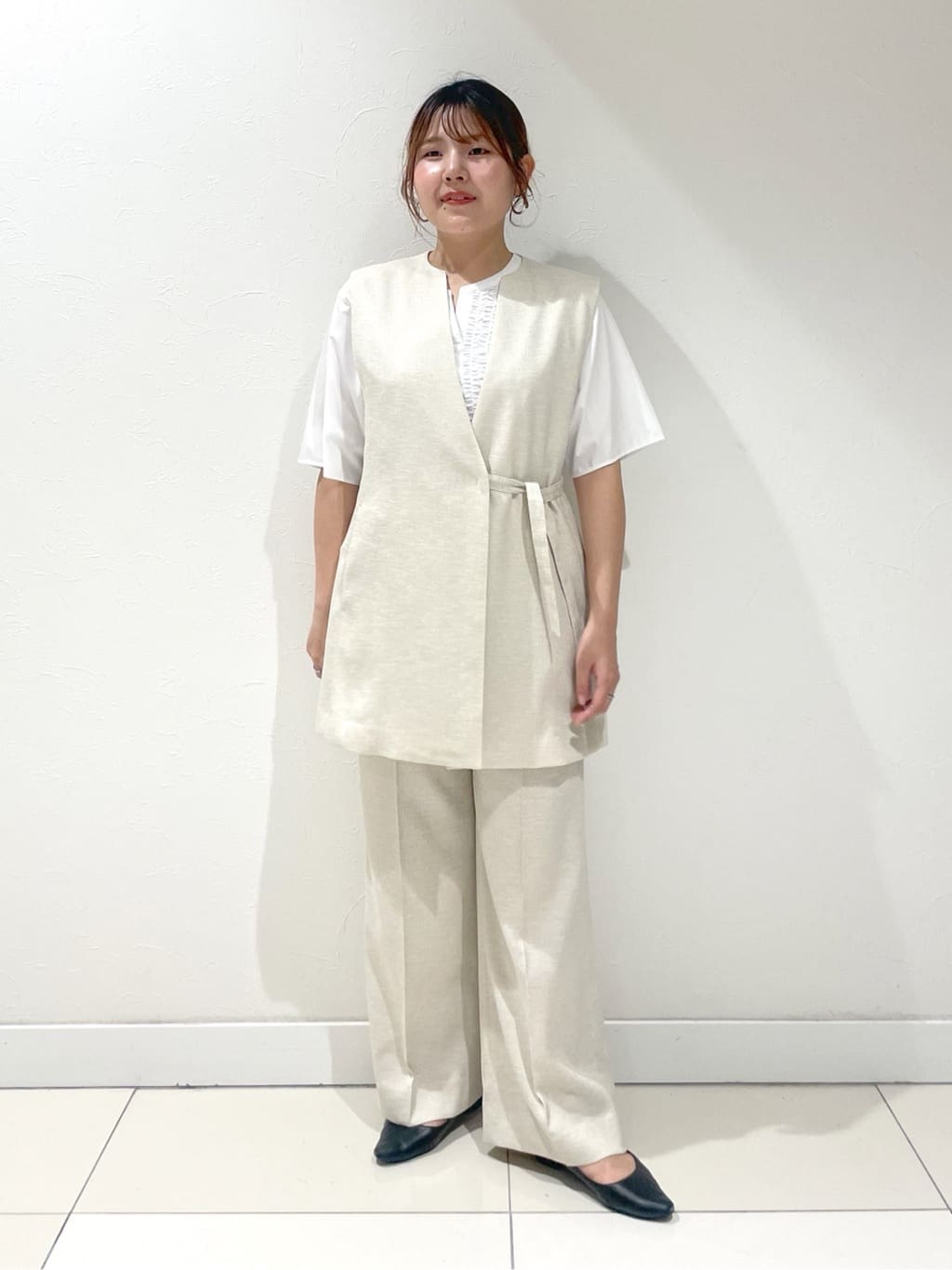 YUUKIさんの「INDIVI｜【洗える】胸元タックフリルブラウス」を使ったコーディネート