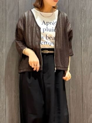 meiさんの「SHOO･LA･RUE｜【洗える/S-LL】季節の変わり目に 透かし柄が涼やか ジップブルゾン」を使ったコーディネート