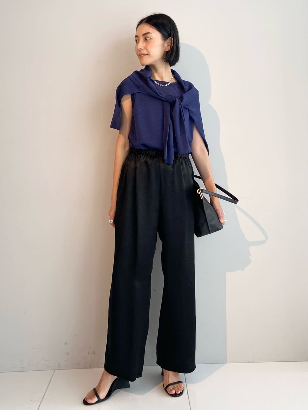 AYAさんの「UNTITLED｜【アンサンブル可/洗える】シアーノースリーブ プルオーバー」を使ったコーディネート