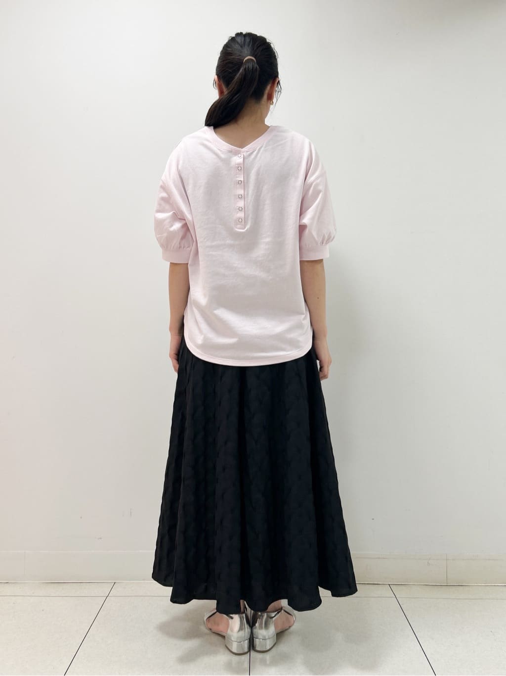 Kaiさんの「Dessin｜【360度可愛い/前後2WAY/洗える】ライトコットンヘンリーカットソー」を使ったコーディネート
