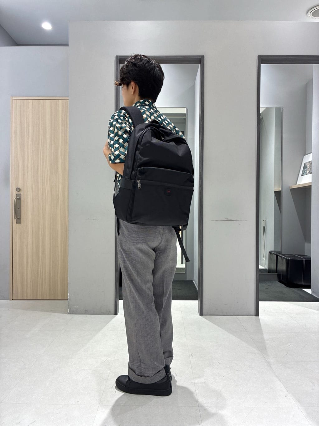 わいずみさんの「TAKEO KIKUCHI｜【COOL CITY WEAR】籠目アート柄 サッカーシャツ /通気性」を使ったコーディネート