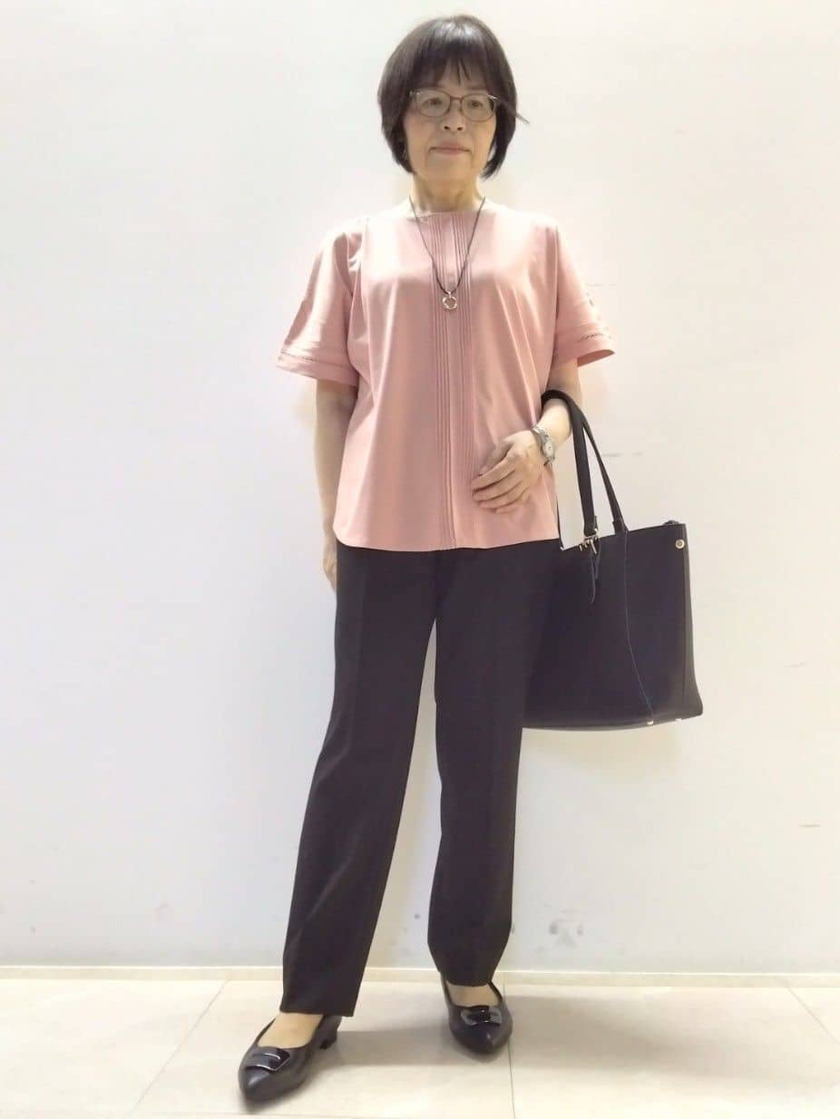 tokuさんの「Reflect｜【私のパンツ／手洗い可】ベーシックテーパードパンツ」を使ったコーディネート
