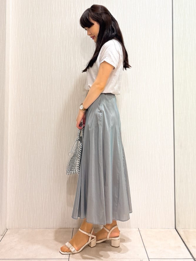 SAHOさんの「UNTITLED｜メタリックメッシュトート」を使ったコーディネート