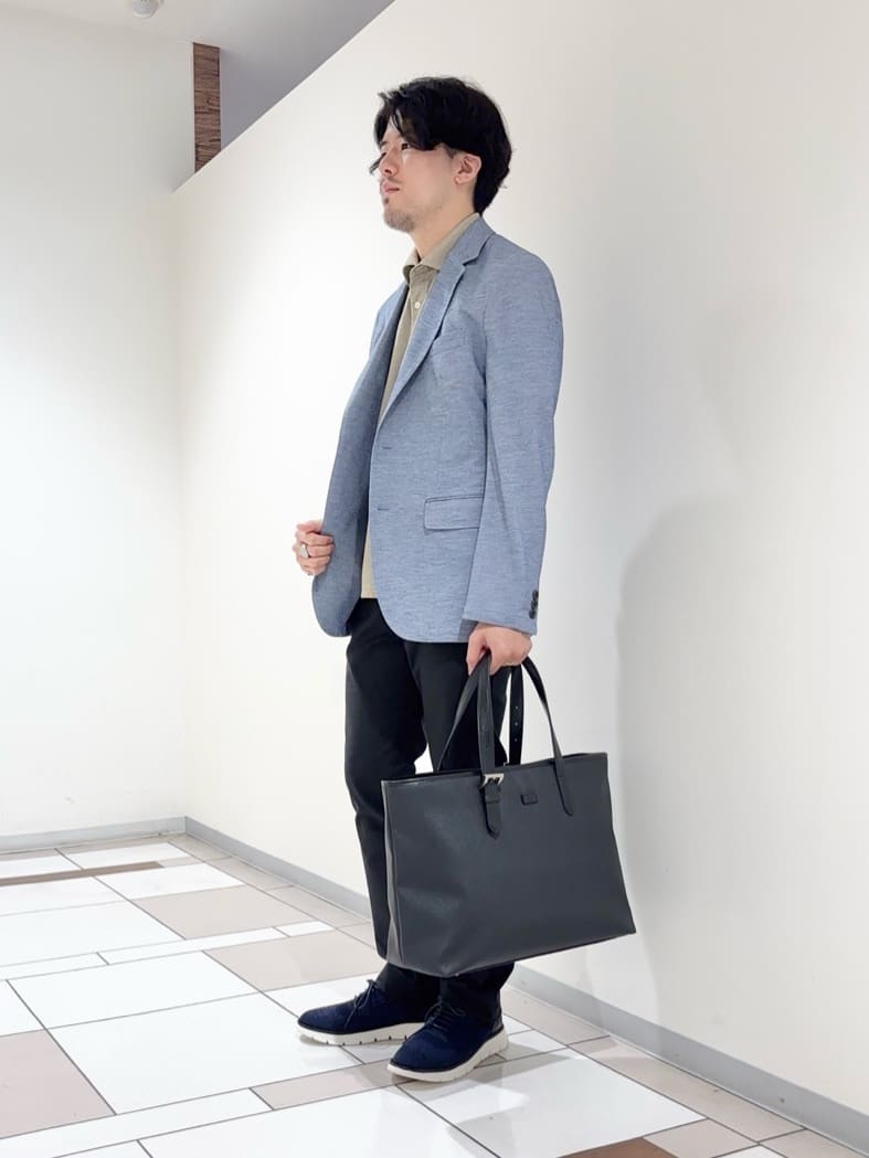 及川さんの「TAKEO KIKUCHI｜【Made in JAPAN】播州織 ヘリンボン ストレート パンツ」を使ったコーディネート
