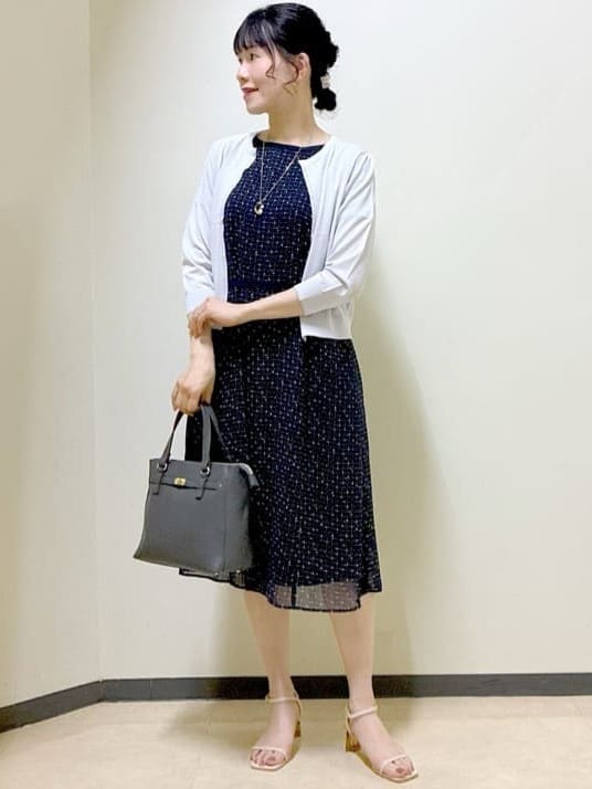  beni_gingerさんの「Reflect｜【WEB先行カラーあり／マシンウォッシュ可／ナローベルト付き】オフボディツイードチェックワンピース」を使ったコーディネート