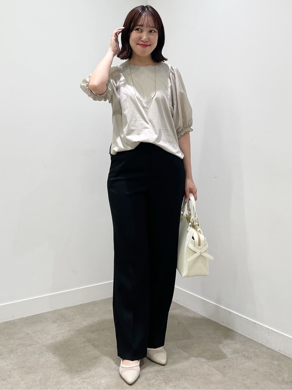 yukariさんの「Reflect｜【マシンウォッシュ可】リネンライクフレアパンツ」を使ったコーディネート