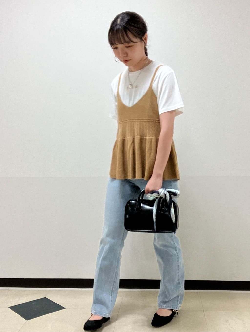 MAYUKIさんの「index｜カギ針風ニットキャミビスチェ【洗濯機洗い可】」を使ったコーディネート