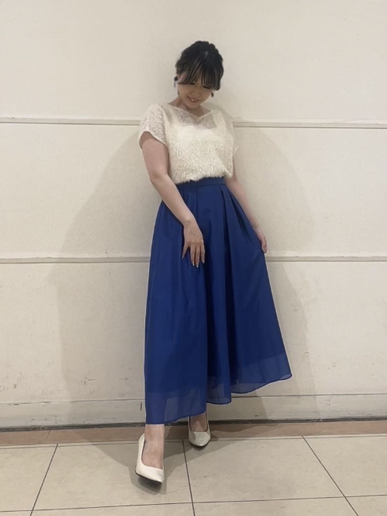 watanabeさんの「UNTITLED｜【セットアップ可/洗える】フェザーフレンチスリーブブラウス」を使ったコーディネート