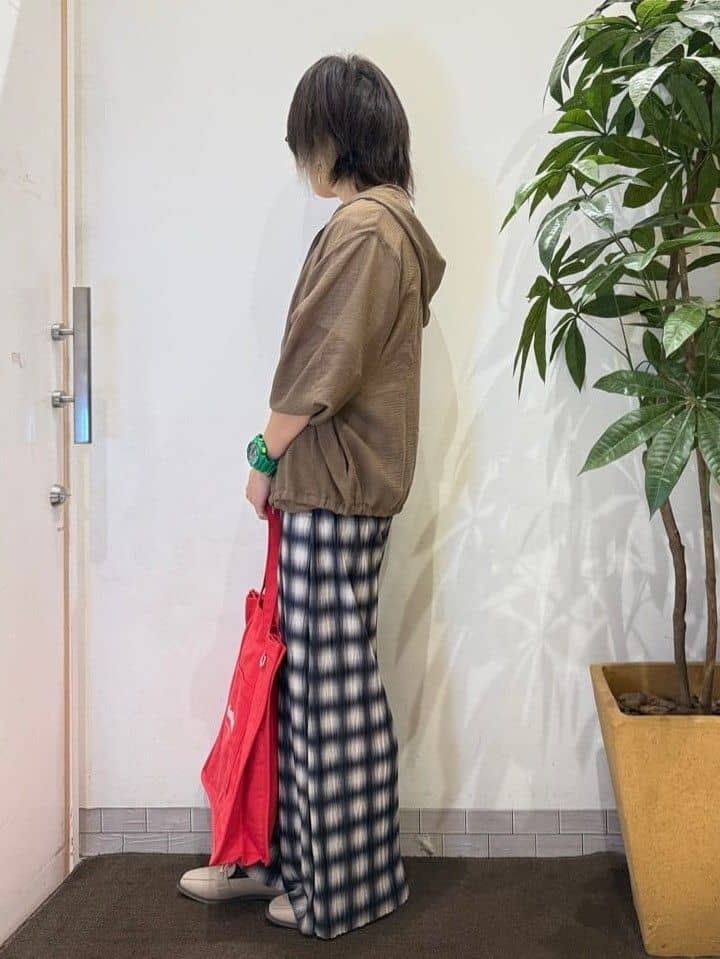 misakiさんの「SHOO･LA･RUE｜【S-LL】柔らかシアーでこなれるフーディブルゾン」を使ったコーディネート