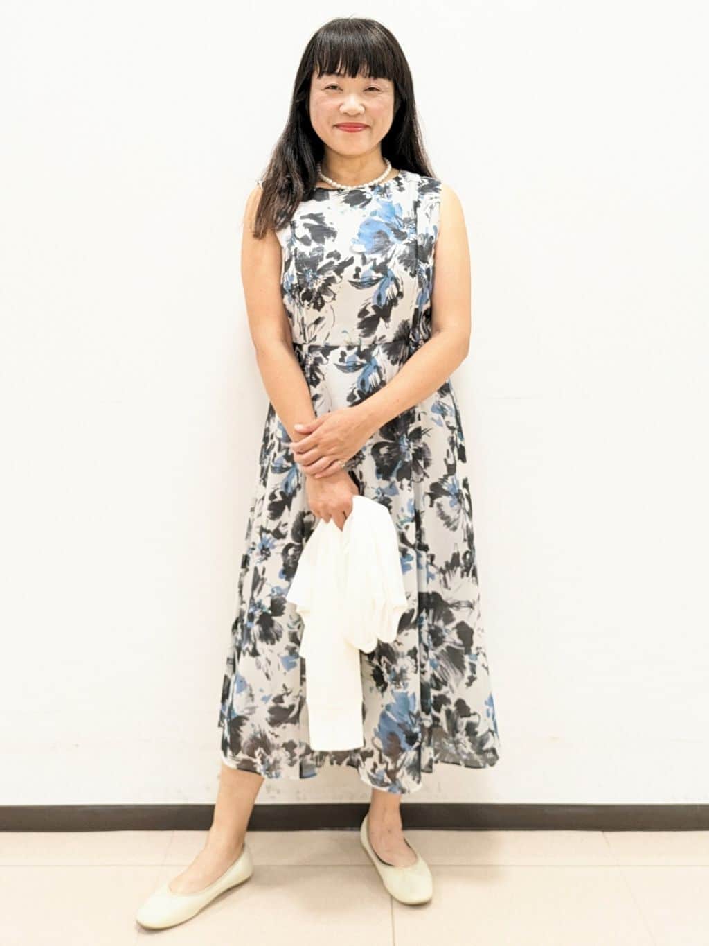 ともさんの「UNTITLED｜【シアー/エレガント/花柄/夏ワンピ】ペイントフラワーワンピース」を使ったコーディネート