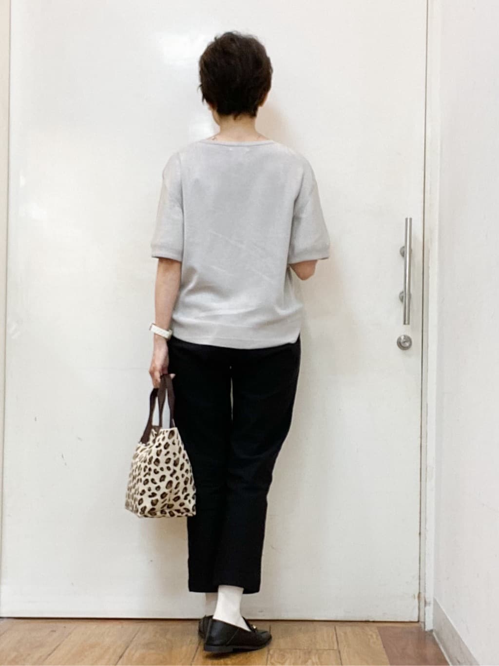 みぃさんの「SHOO･LA･RUE｜【S-LL】二の腕はカバーして魅せる フレアスリーブニット」を使ったコーディネート