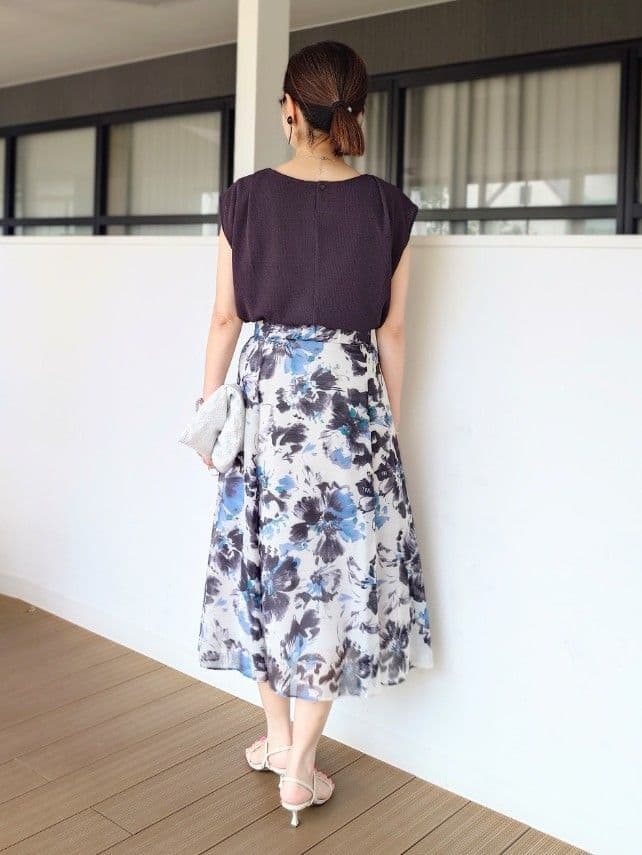 MUTSUKOさんの「UNTITLED｜【ジャージ素材】インナードッキングシアーカットソー」を使ったコーディネート