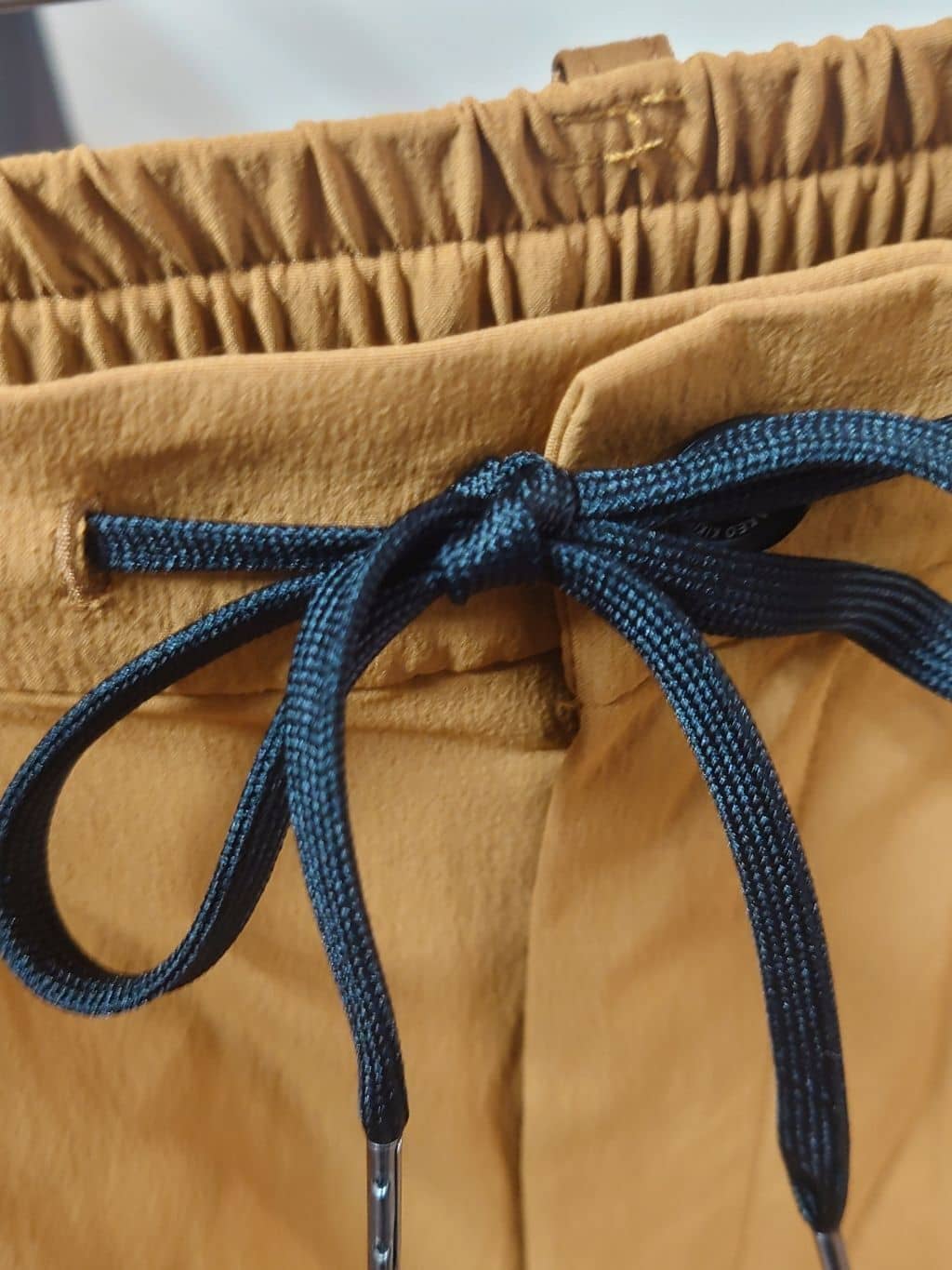 あまえびさんの「TAKEO KIKUCHI｜【3Dナイロンストレッチ】スリムイージーパンツ」を使ったコーディネート