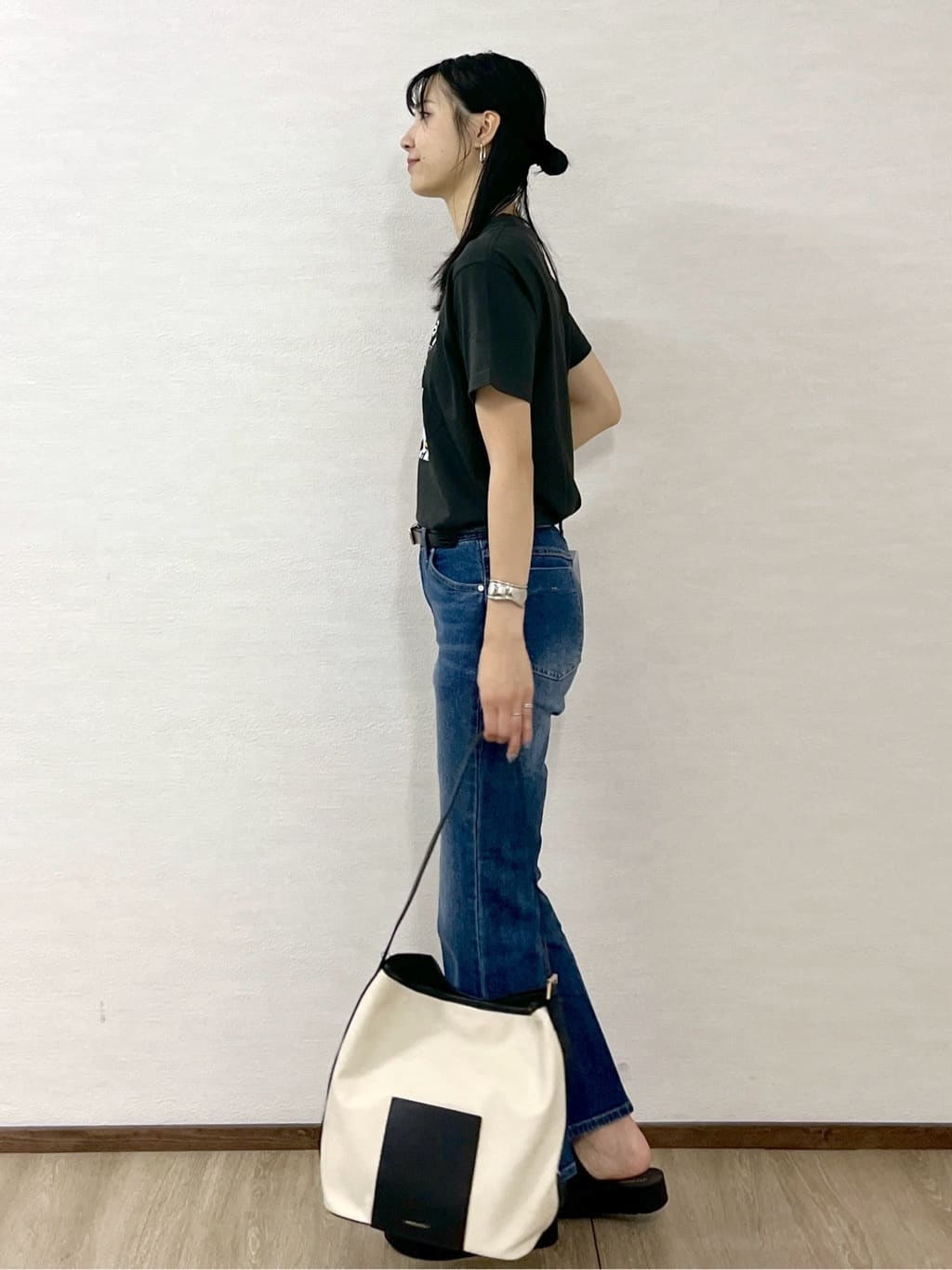 sachikoさんの「OPAQUE.CLIP｜ロックTシャツ別注アソート【GREEN DAY／METALLICA／THE BEATLES】」を使ったコーディネート