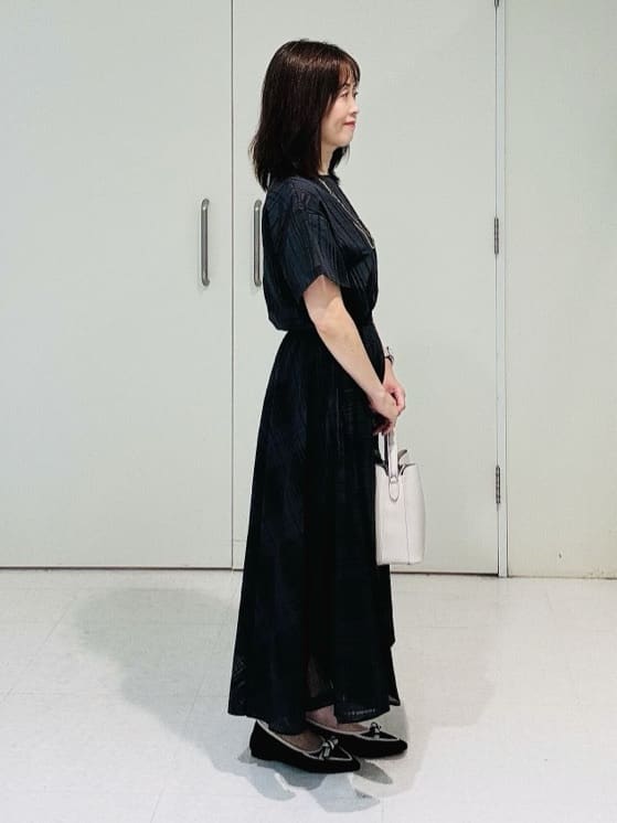 makiさんの「UNTITLED｜【セットアップ可/後ろウエストゴム】シアーチェックスカート」を使ったコーディネート