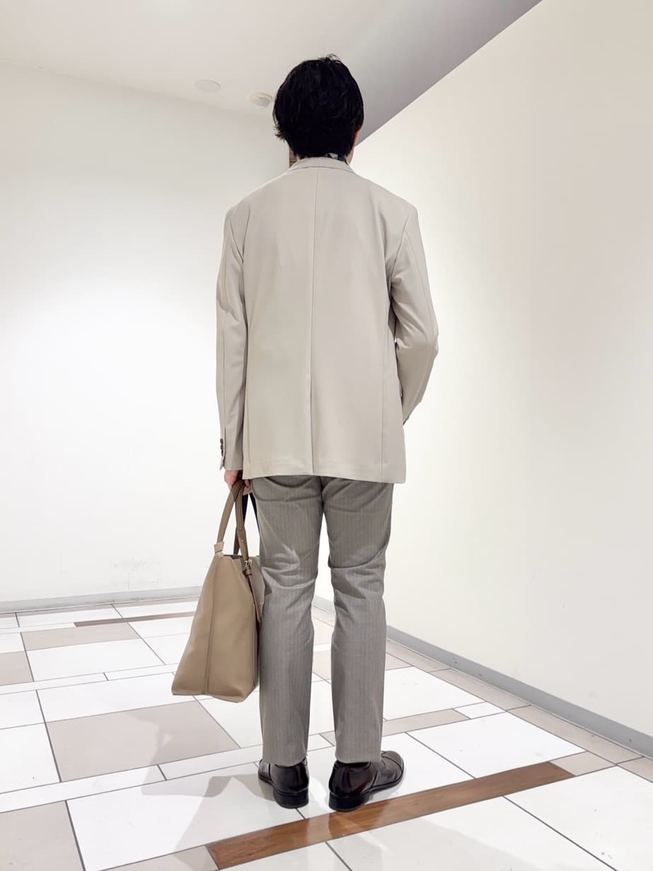及川さんの「TAKEO KIKUCHI｜【360&deg;ストレッチ／セットアップ対応】None Of Stress ジャケット」を使ったコーディネート