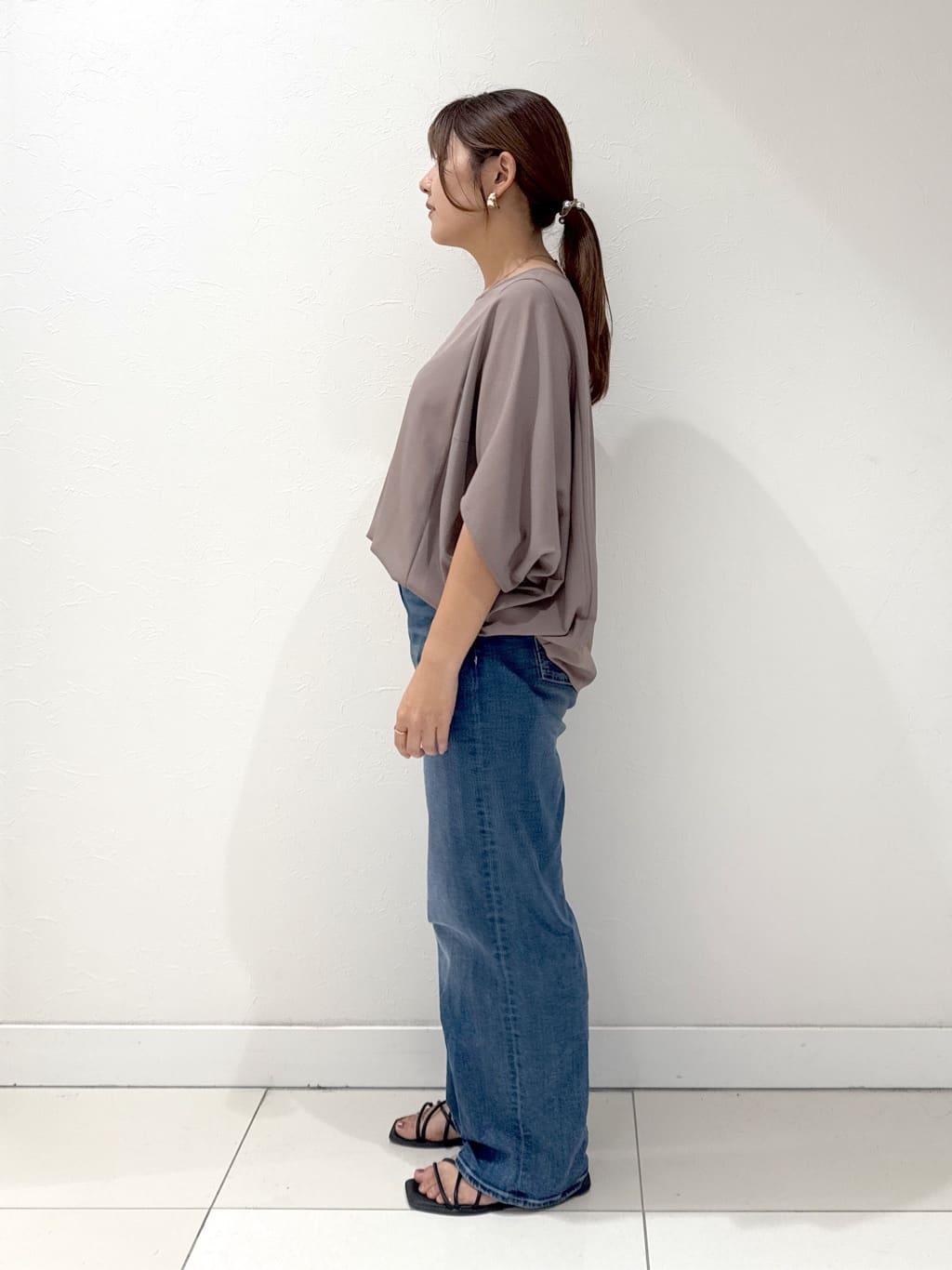 YUUKIさんの「INDIVI｜【体型カバー/SETUP可能】ジョーゼット　ドルマンブラウス」を使ったコーディネート