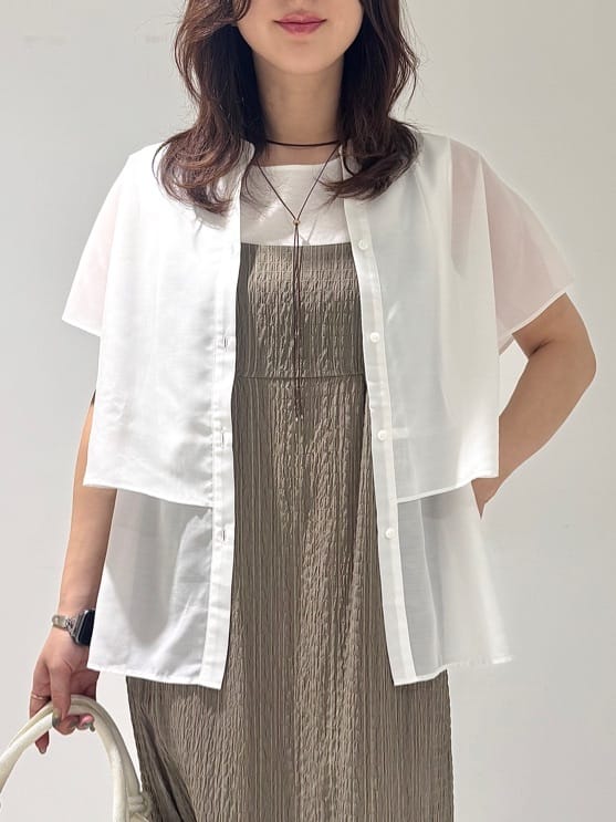 そんさんの「INDIVI｜【洗える／レイヤードにも活躍】ペプラムインナートップス」を使ったコーディネート