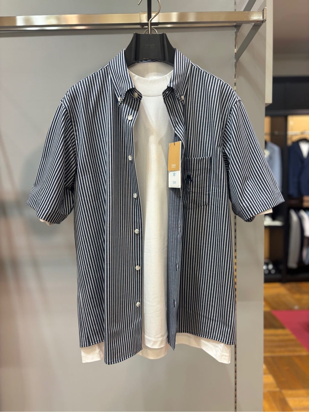 ヒナさんの「TAKEO KIKUCHI｜【COOL CITY WEAR】ストライプジャージ ボタンダウンシャツ /接触冷感」を使ったコーディネート