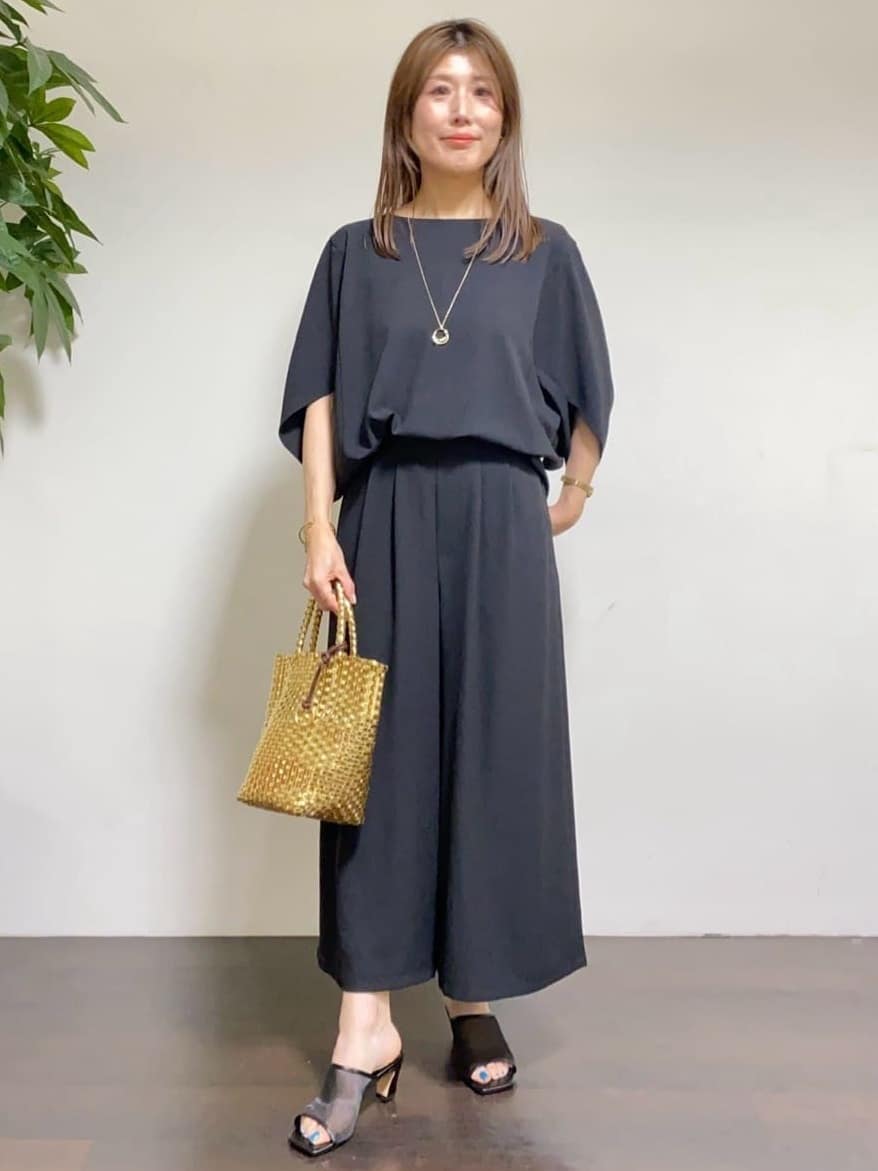 tomoさんの「UNTITLED｜メタリックメッシュトート」を使ったコーディネート