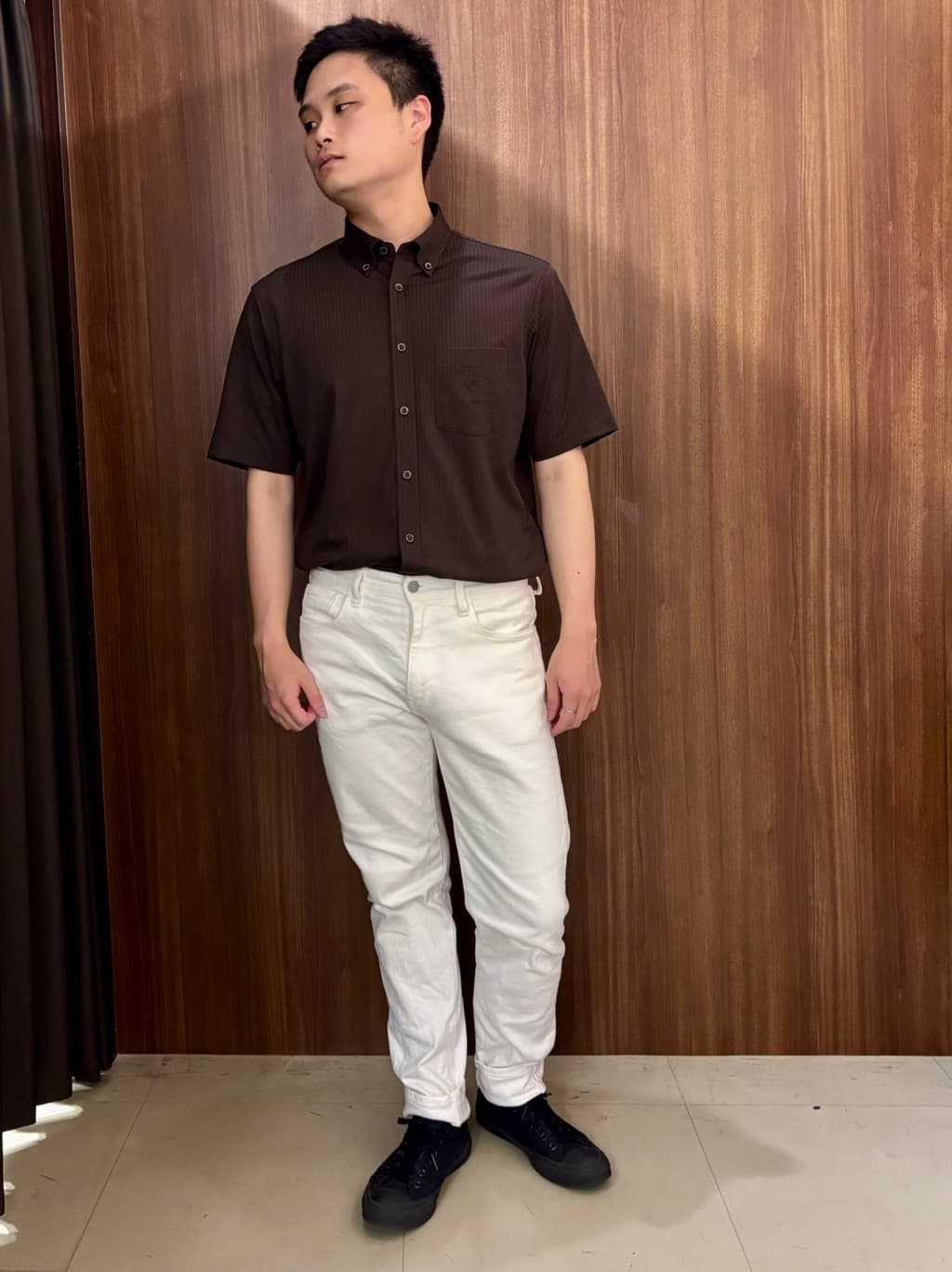 中村さんの「TAKEO KIKUCHI｜【COOL CITY WEAR】ストライプジャージ ボタンダウンシャツ /接触冷感」を使ったコーディネート