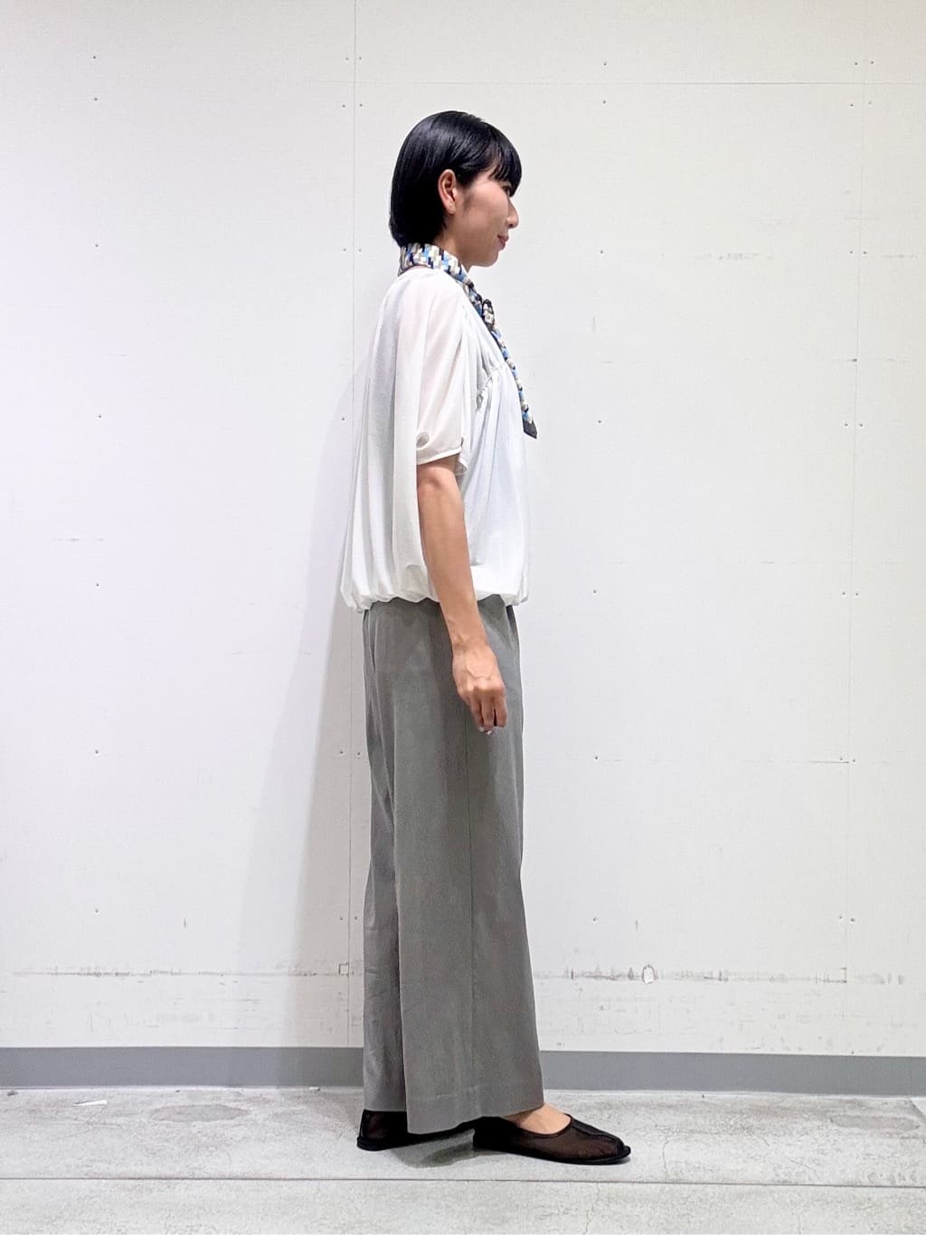 naoさんの「INDIVI｜【洗える／体型カバー】シャーリングシアートップス」を使ったコーディネート