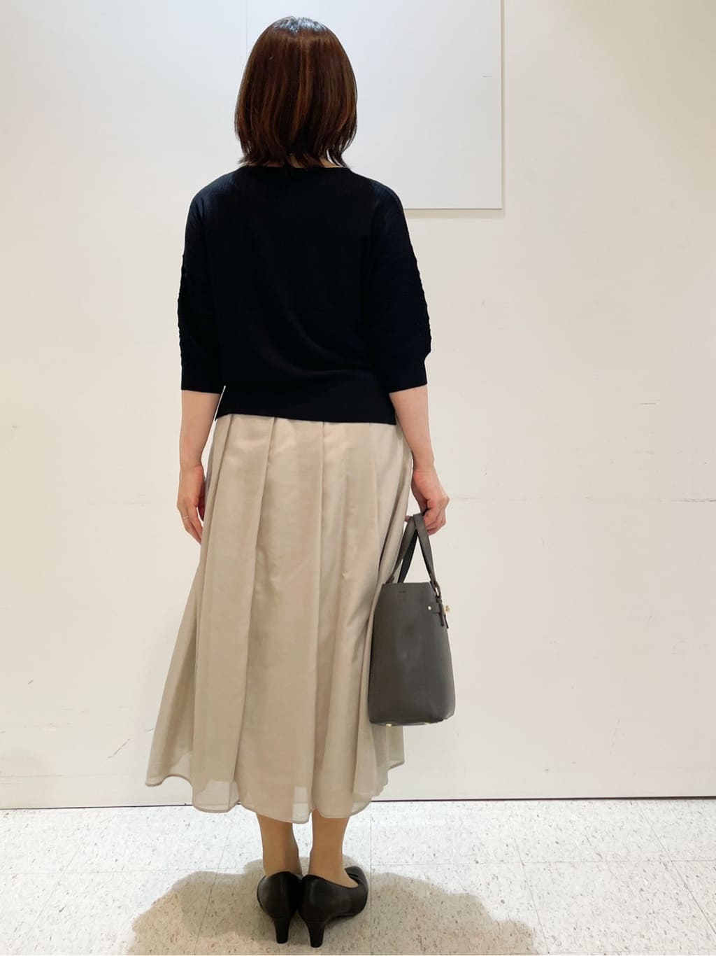 めいさんの「Reflect｜【マシンウォッシュ可／セットアップ可】シアーボックスタックプリーツスカート」を使ったコーディネート
