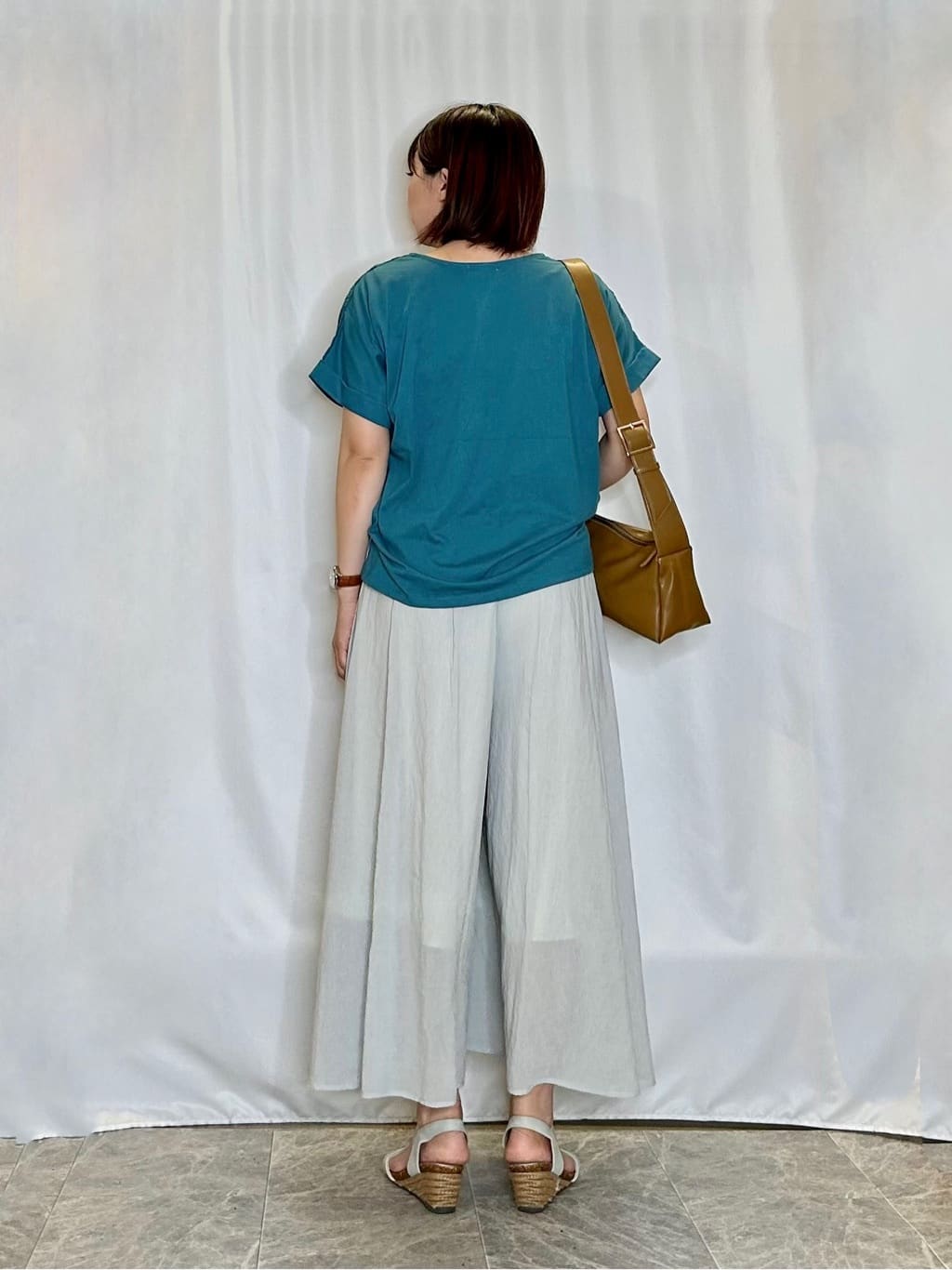 ネリさんの「SHOO･LA･RUE｜インでもアウトでも 上品な甘さの 刺繍レース切替トップス」を使ったコーディネート