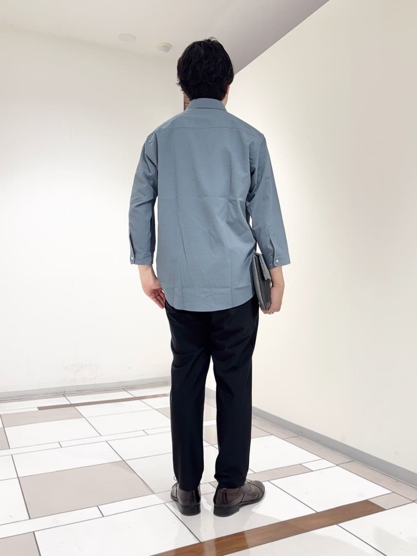 及川さんの「TAKEO KIKUCHI｜【COOL CITY WEAR】DotAir（R）サッカー シャツ」を使ったコーディネート