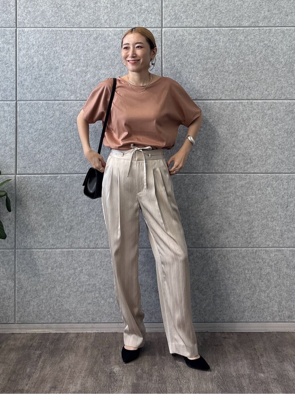 kotakiさんの「INDIVI｜【インナーとしても活躍！】シンプルTシャツ」を使ったコーディネート