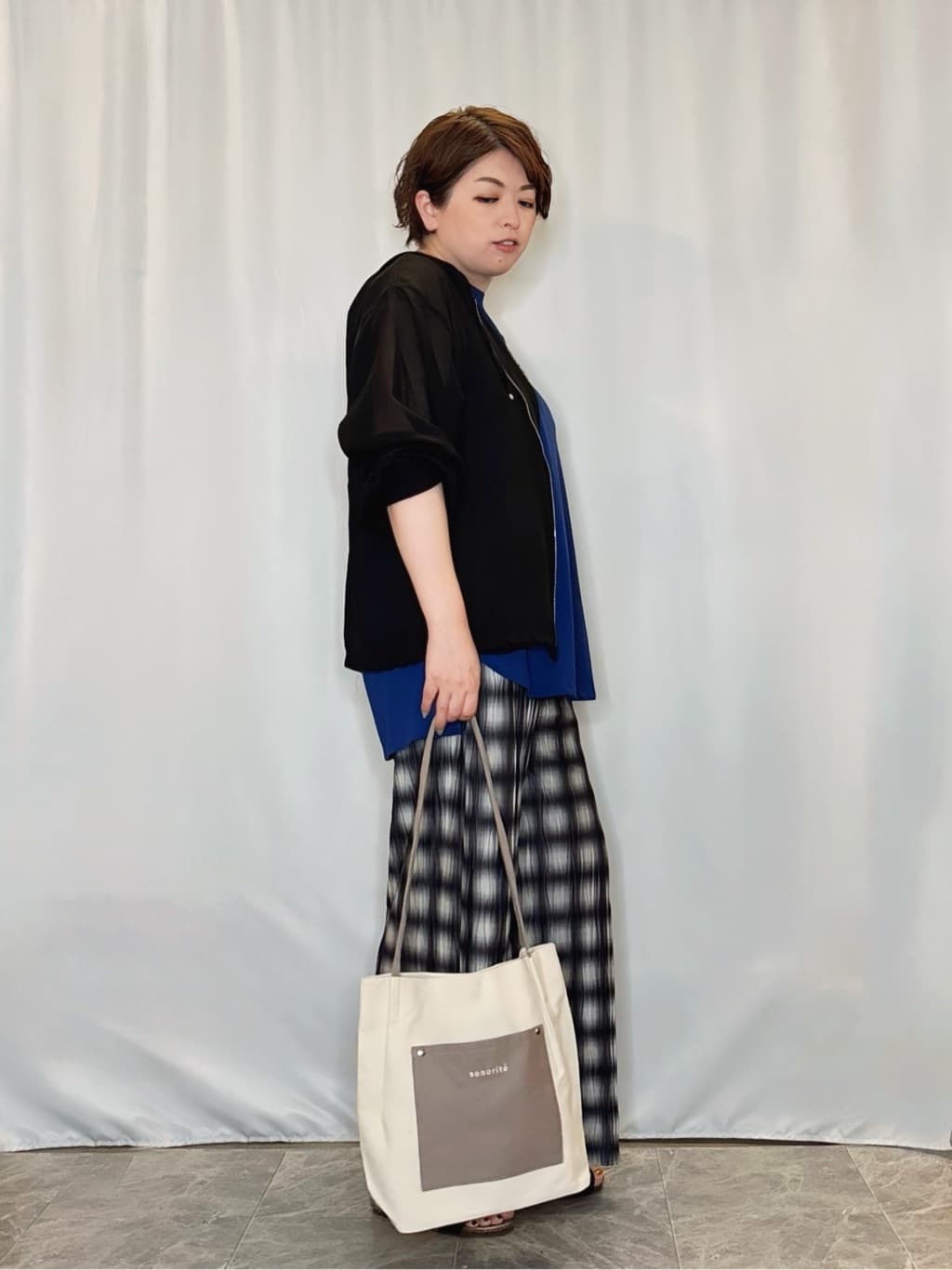 たみさんの「SHOO･LA･RUE｜【S-LL】柔らかシアーでこなれるフーディブルゾン」を使ったコーディネート