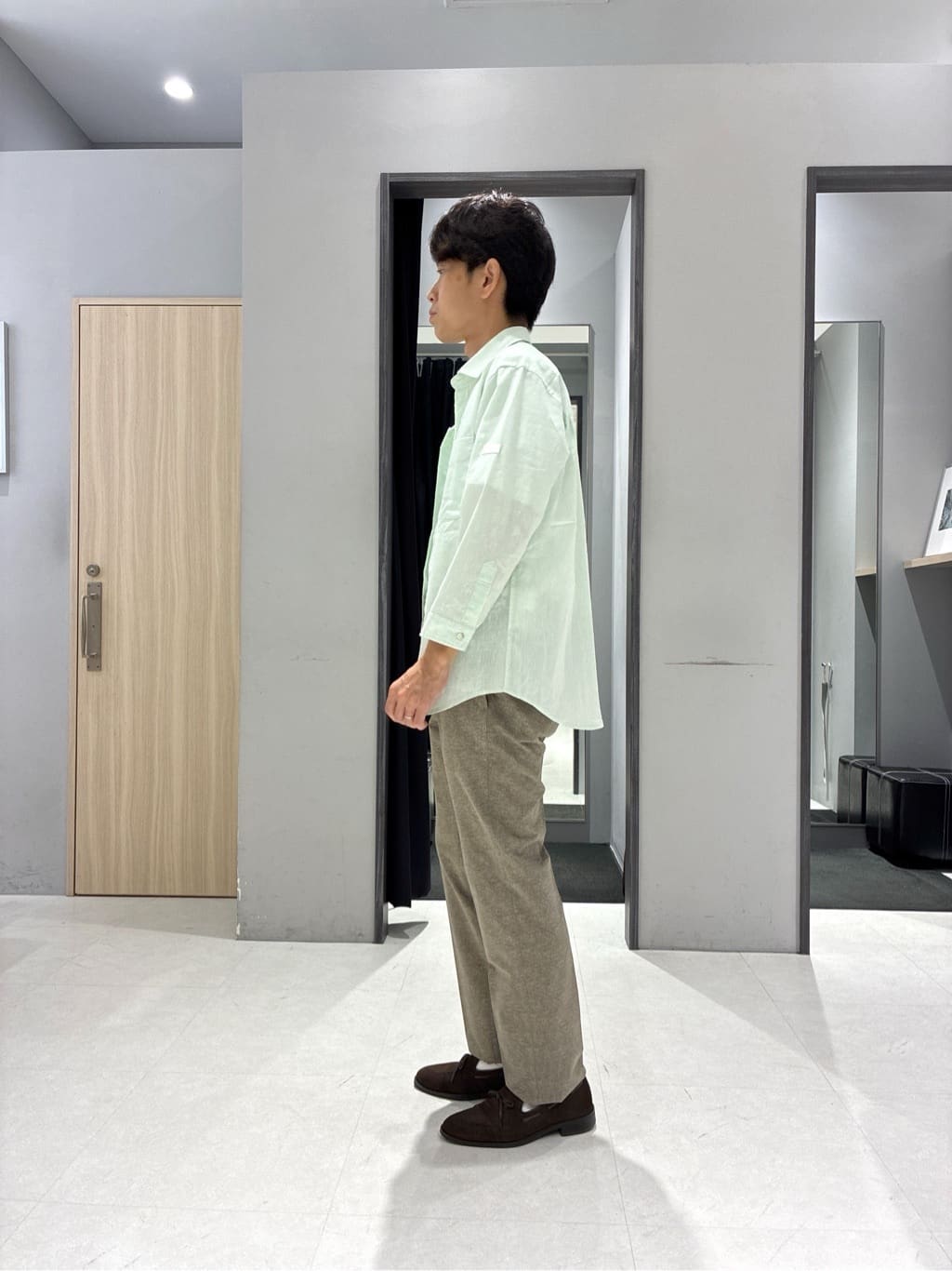 わいずみさんの「TAKEO KIKUCHI｜【抗菌防臭／5サイズ展開】ハイゲージポンチ Tシャツ」を使ったコーディネート