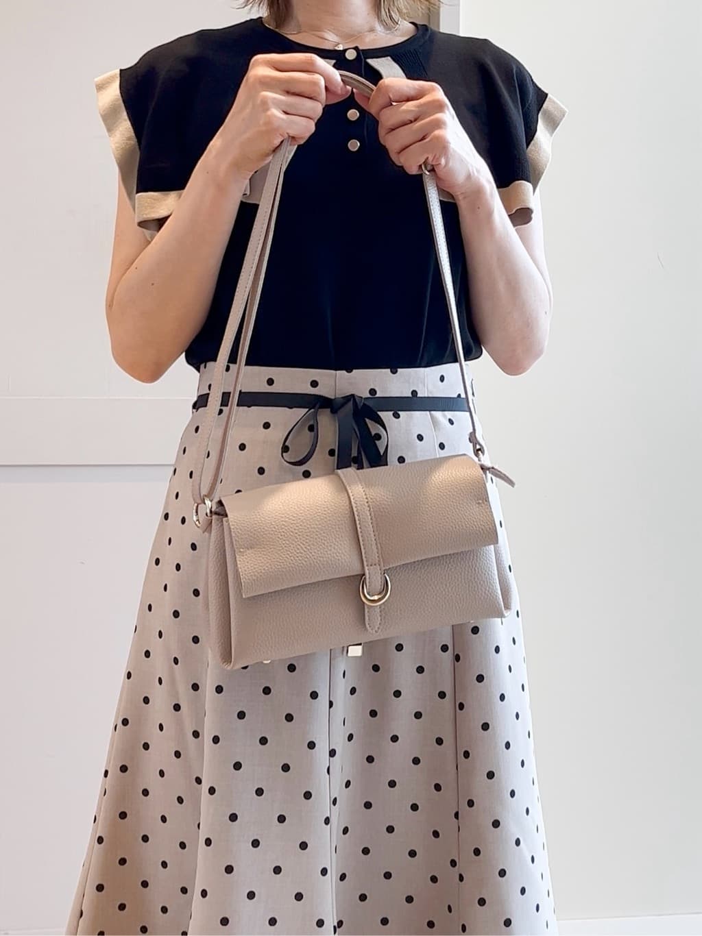 yamakoさんの「grove｜【ひんやり/UVカット】大人の可愛さ　セーラーカラーニット」を使ったコーディネート