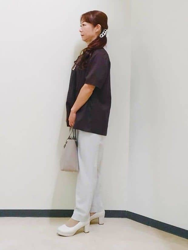 花さんの「Reflect｜【すっきり見え！長め丈】ピンタックデザインチュニックブラウス」を使ったコーディネート