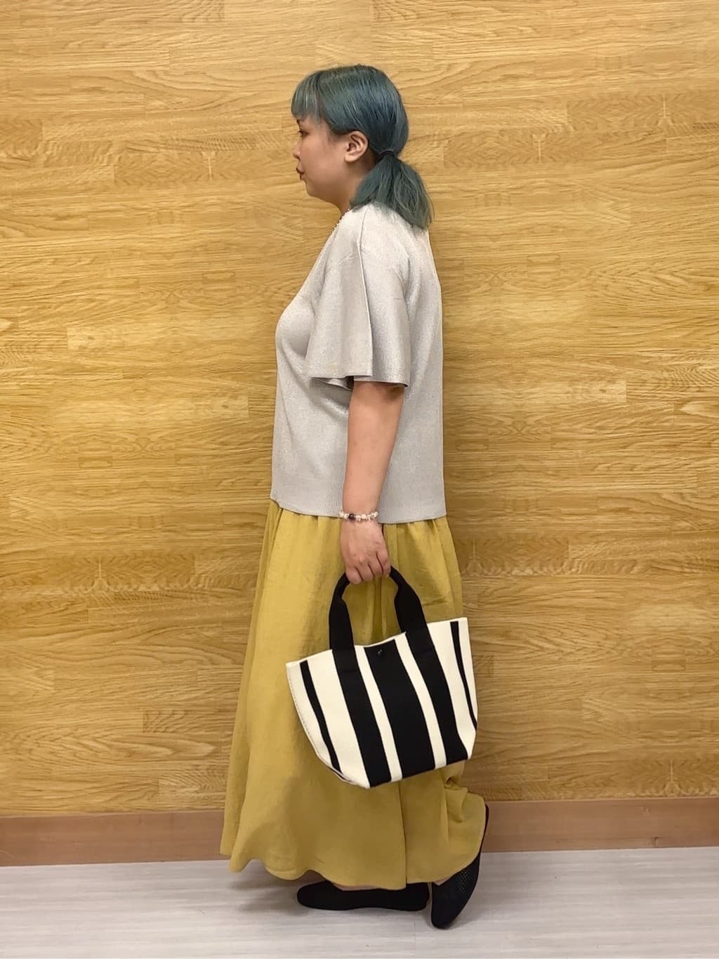 ぁむさんの「SHOO･LA･RUE｜【S-LL】二の腕はカバーして魅せる フレアスリーブニット」を使ったコーディネート