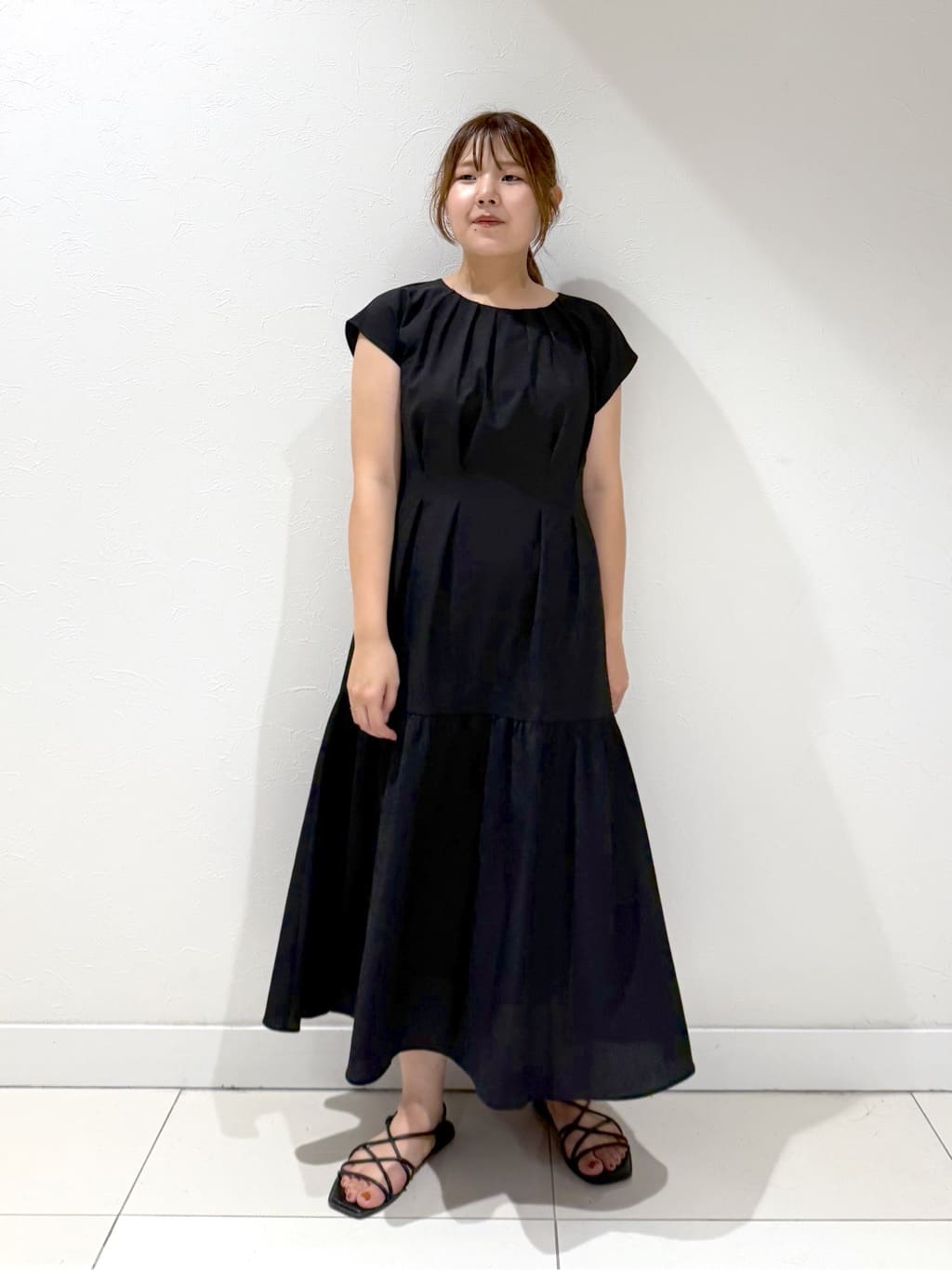 YUUKIさんの「INDIVI｜【軽く羽織れる】ボレロカーディガン」を使ったコーディネート
