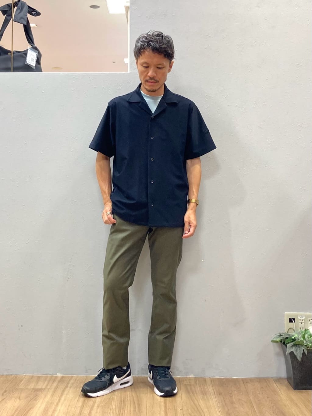 シュンさんの「TAKEO KIKUCHI｜【COOL CITY WEAR】エアートール オープンカラーシャツ /接触冷感・通気性」を使ったコーディネート