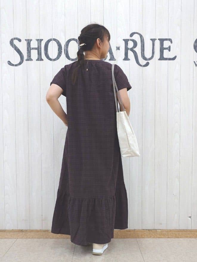 とろろさんの「SHOO･LA･RUE｜ベーシックフレームサングラス」を使ったコーディネート