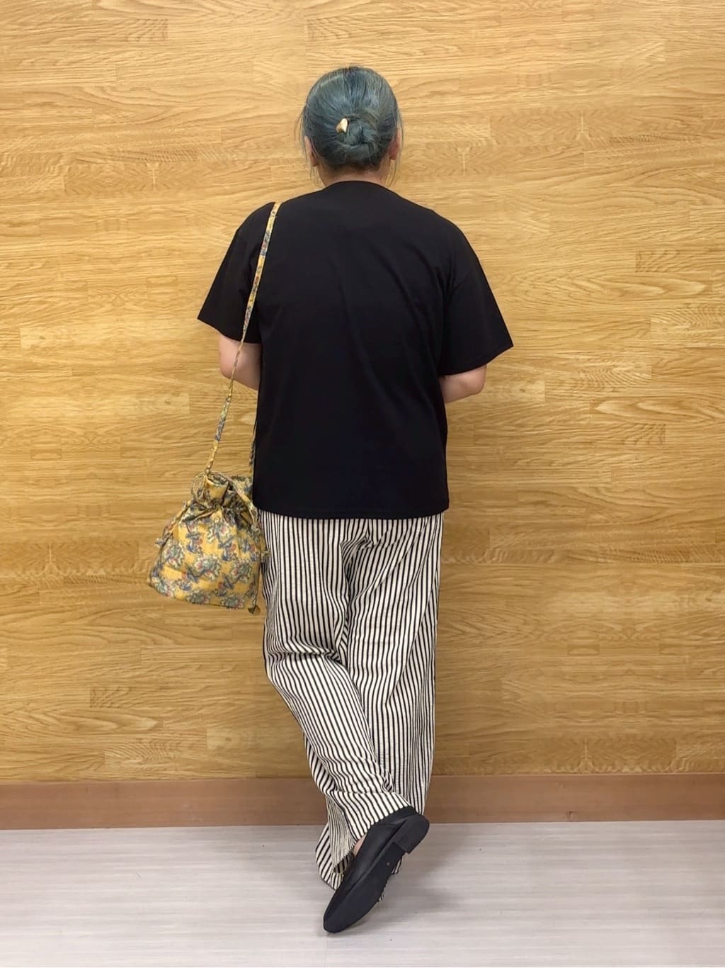 ぁむさんの「SHOO･LA･RUE｜【ひんやり/S-LL】サガラ刺繍ロゴTシャツ」を使ったコーディネート
