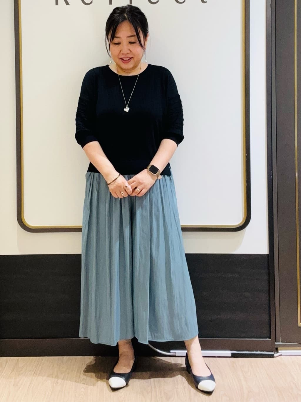 かまちゃんさんの「Reflect｜◆【WEB先行カラーあり】オフボディプルオーバーニット」を使ったコーディネート